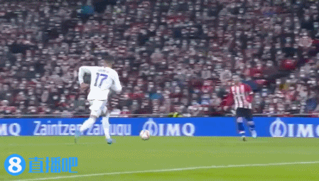 皇马本泽马梅开二度助球队取胜