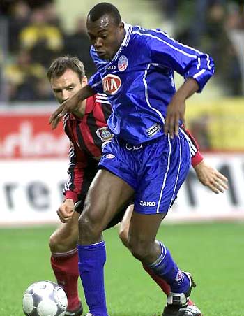 邵佳一则展 邵佳一则展